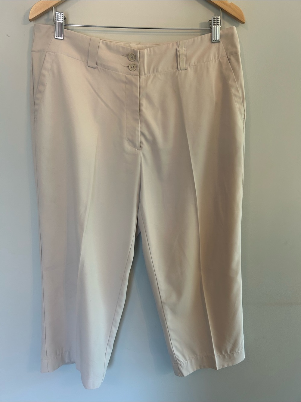 NIKE Golf Sporty Prep Dri-Fit Beige Cropped Kakhi Pants Lightweight Capris 12